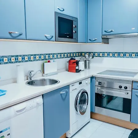 Апартаменты Primera Linea Playa+parking Gratis